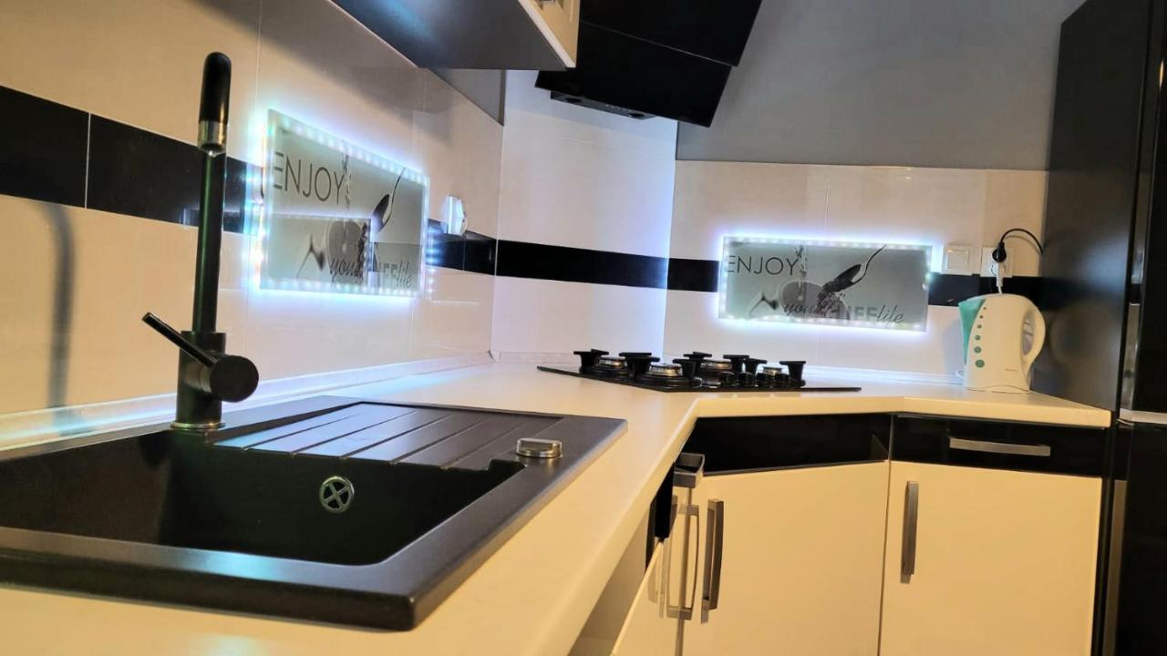 Apartment Luxury Oasis Srodmiescie Downtown 3 Os Krakau Buitenkant foto